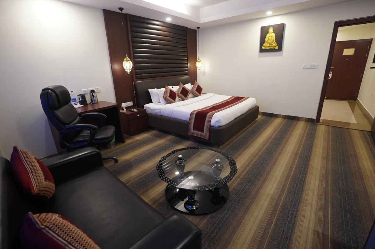 Hotel Avn Grand Ranchi Ngoại thất bức ảnh